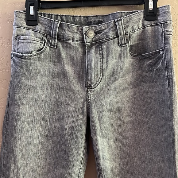 Common Genes Women’s stretch gray color denim jeans straight leg size 4 - Picture 15 of 17